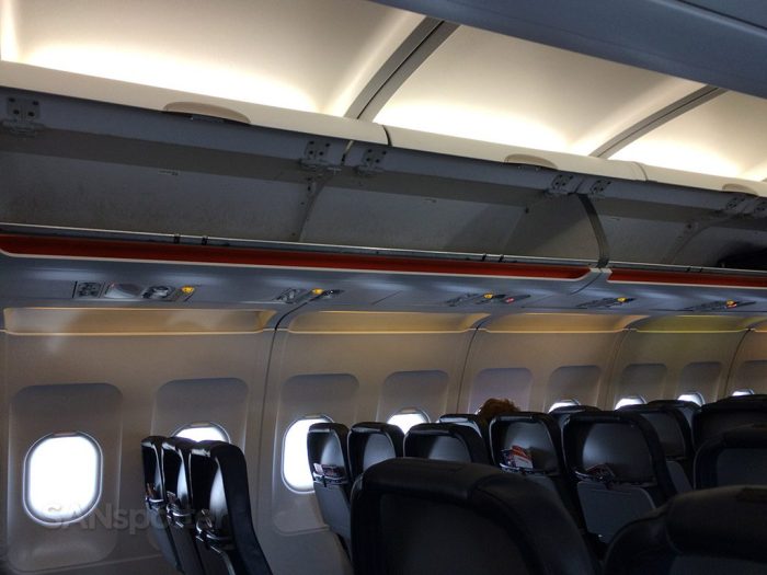 Airbus a319 overhead bin size